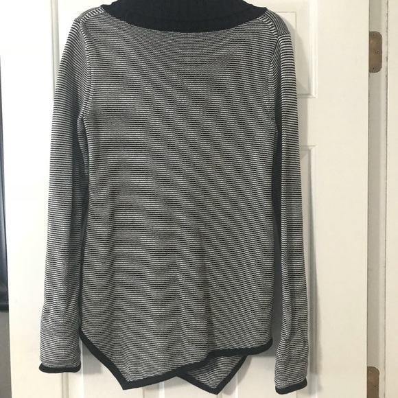 Sweater - Picture 2 of 2